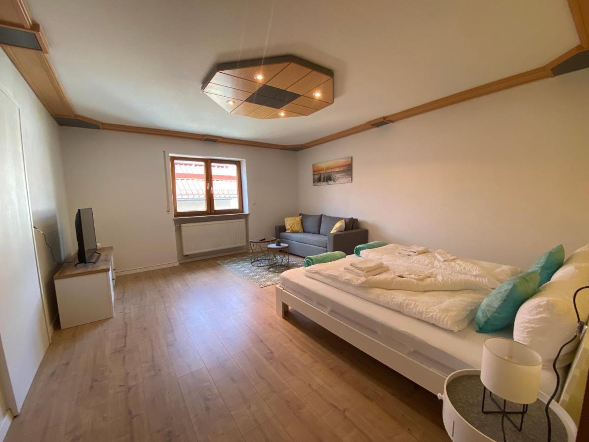 Ferien & Business Apartments Hohenfels Hohenfels  ภายนอก รูปภาพ
